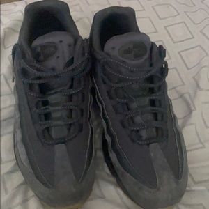 nike air max 95 (used).